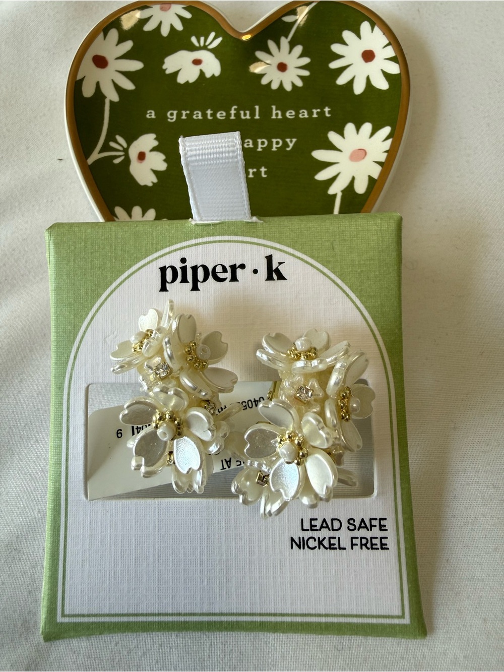 Piper.k Statement  Floral Cluster Stud Earrings and heart trinket dish. Bundle